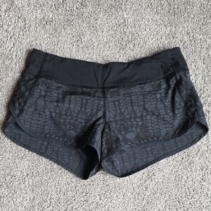 lululemon athletica Black Patterned Athletic Shorts In Like New Condition
